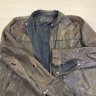 Реставрация дыр и потертостей на брендовой кожаной куртке